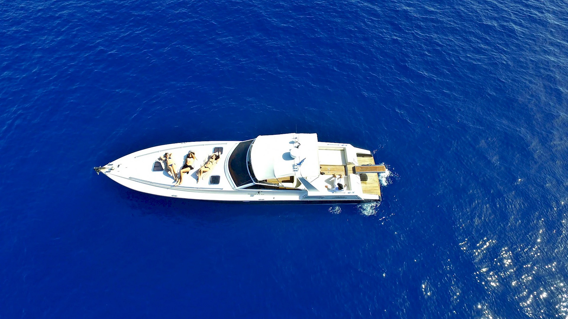 PRIVATE YACHT TOURS CHANIA CONTACT